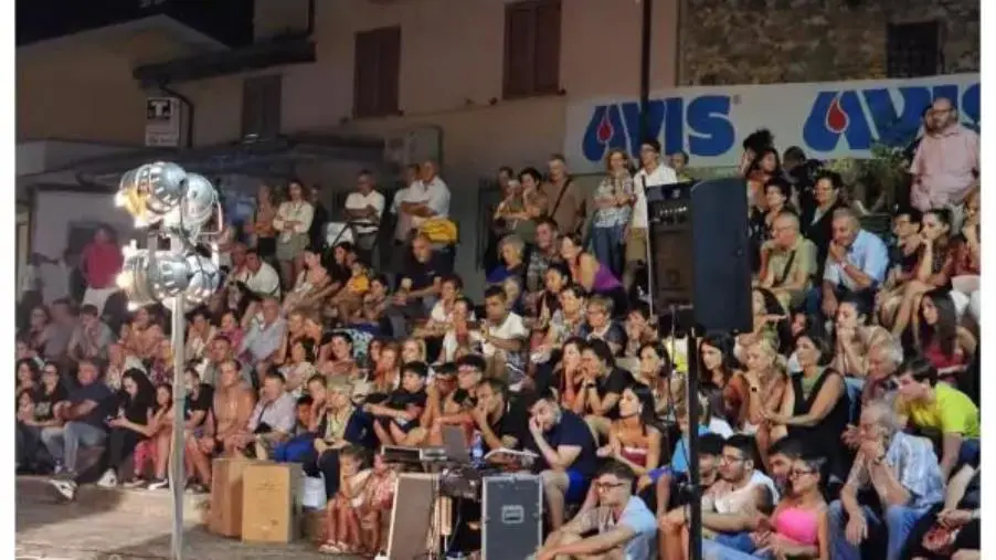 images Montauro, la serata teatrale promossa da AVIS è un successo: sensibilizzazione e divertimento