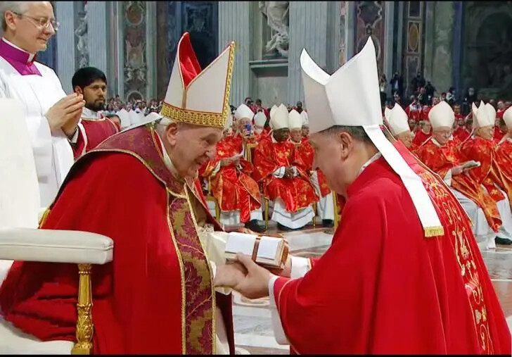 images I vescovi di Calabria dal Papa, Monsignor Maniago: "Un colloquio fraterno e paterno da cui usciamo tutti carichi di speranza"