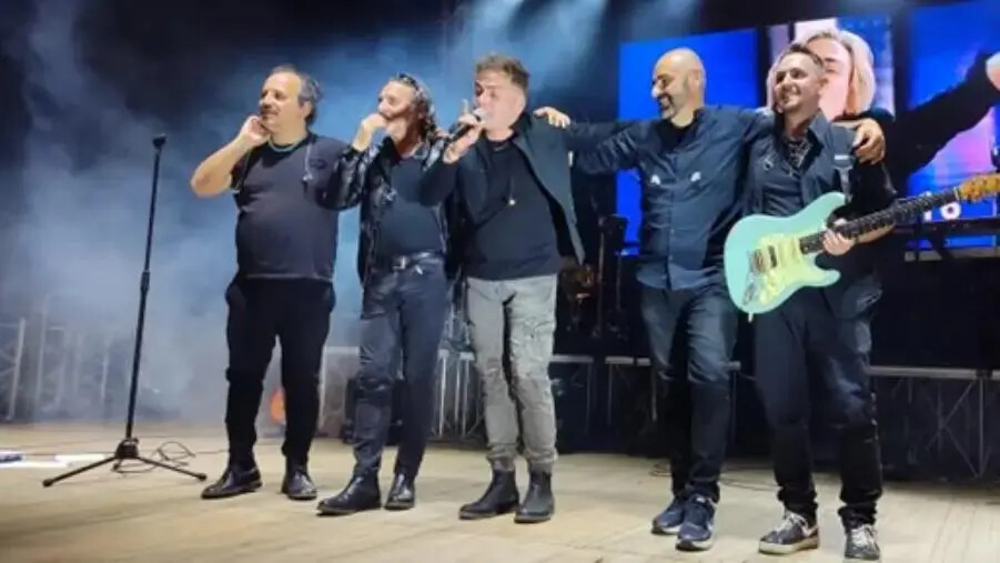 images A Gimigliano grande festa con la musica tributo ai Pooh e Costanzo Del Pinto 