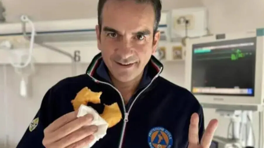 images Migliorano le condizioni di Occhiuto dopo l'intervento