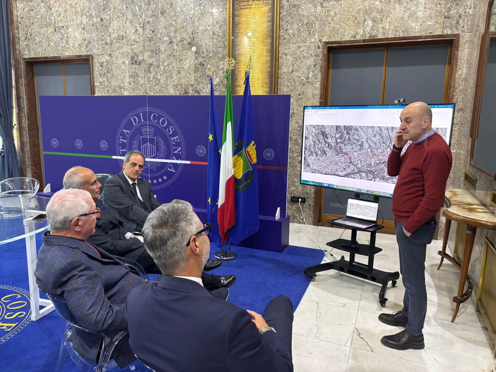 images Riunito il Comitato d’Ambito dell’Area Urbana del Cosentino: eletti Presidente e Vicepresidente 