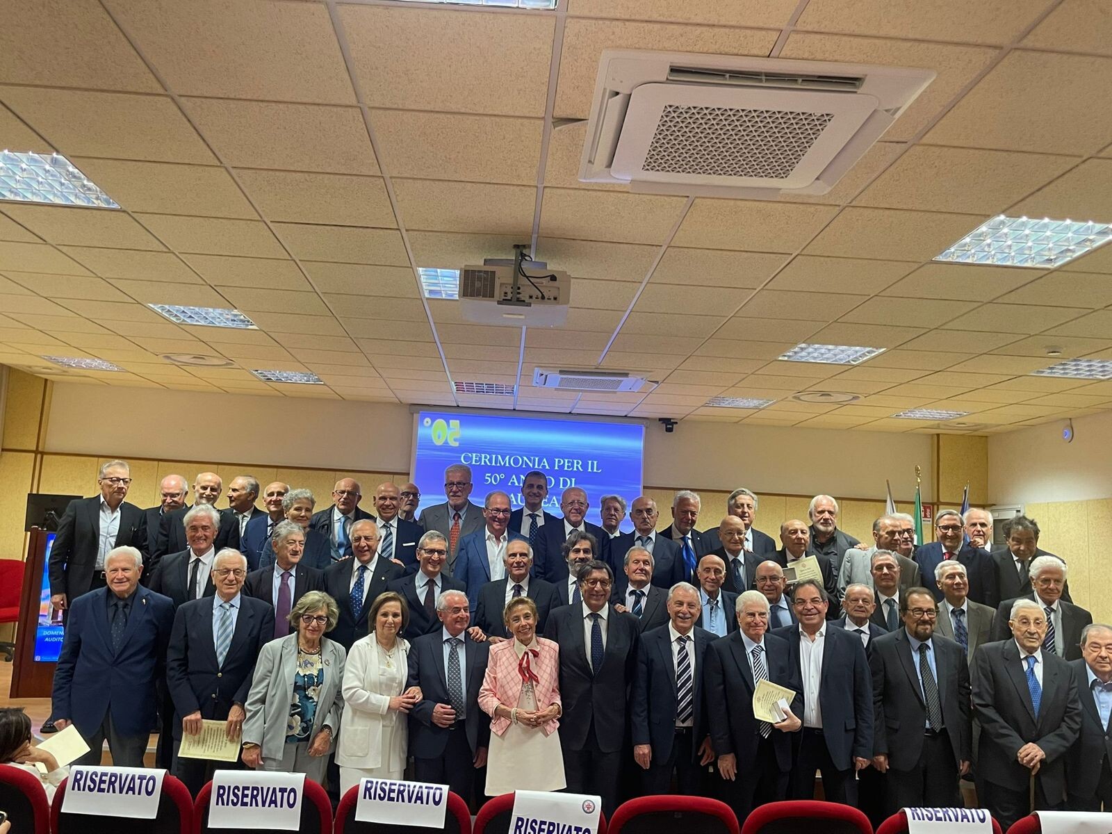 images Reggio Calabria, celebrazione dei medici “storici”: premiati i professionisti con 50, 60 e 70 anni di laurea