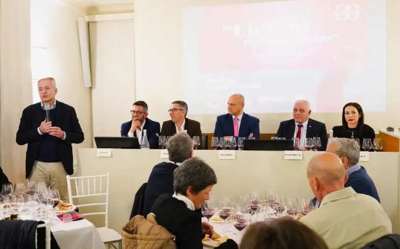images Con l'Accademia del Magliocco in Calabria la prima Verticale del vitigno principe delle Terre di Cosenza 
