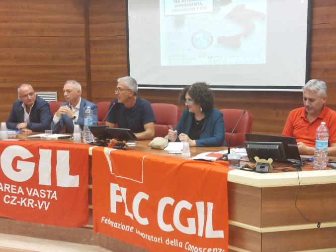 images Enzo Scalese (Cgil Area Vasta): “La scuola pubblica non può essere regionalizzata”