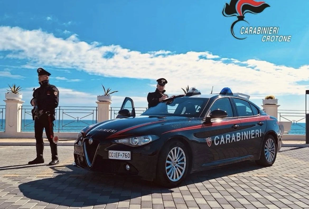 Ciró Marina, con braccialetto elettronico per maltrattamenti in famiglia viola le prescrizioni: in carcere 