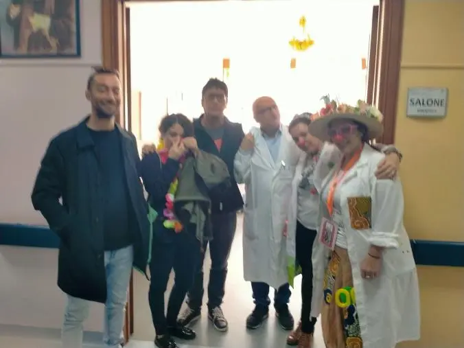 images L'associazione Alma Odv porta sorrisi e speranza ai pazienti dell'Rsam di Cariati