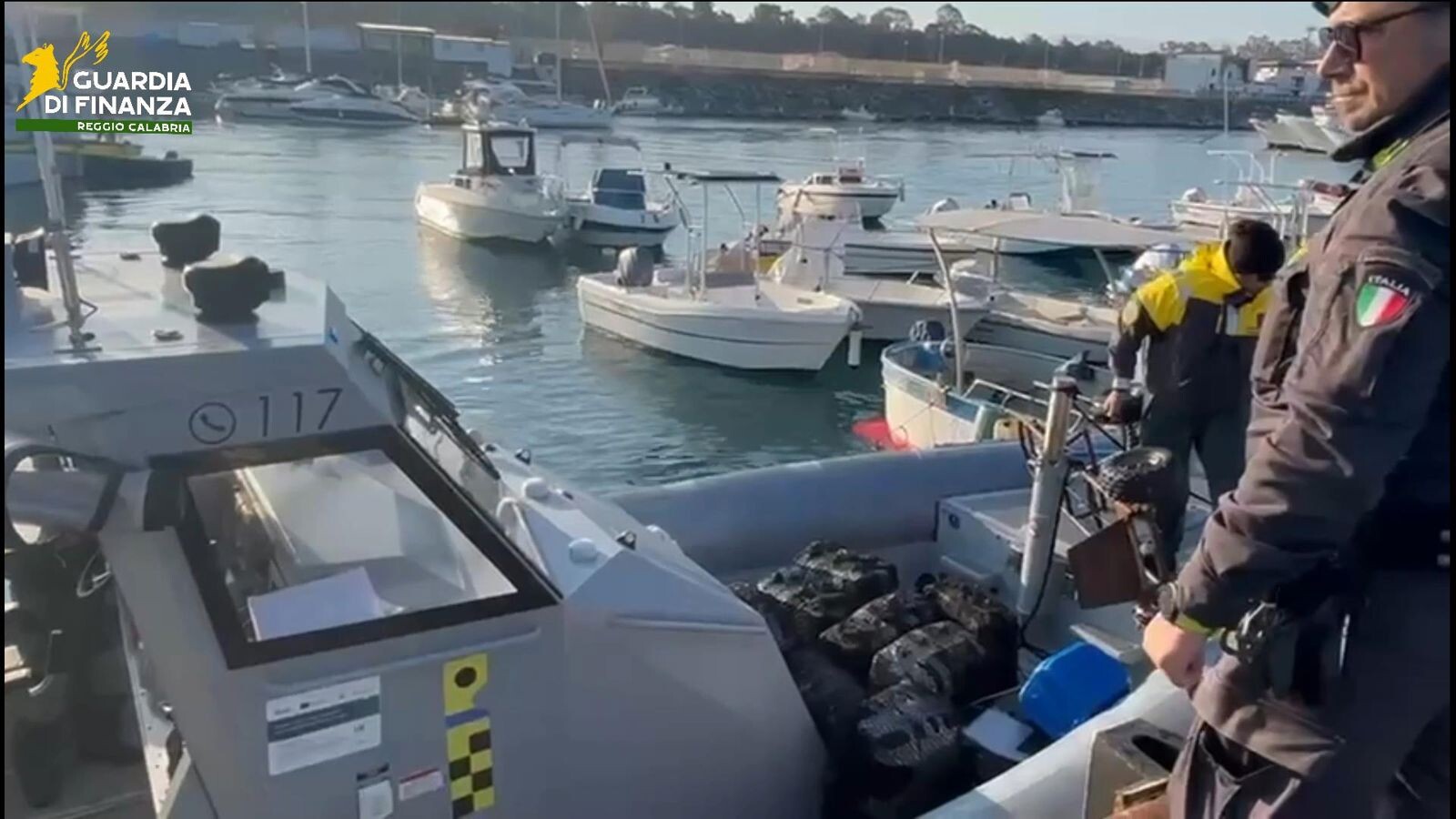 images Gioia Tauro, in una settimana sequestrati al porto 400 kg di cocaina purissima