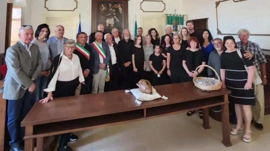 Lettera a Tito, Squillace e l’ultimo addio ad Armin Wolf epico studioso di Ulisse e della Calabria Prima Italia images Lettera a Tito, Squillace e l’ultimo addio ad Armin Wolf epico studioso di Ulisse e della Calabria Prima Italia