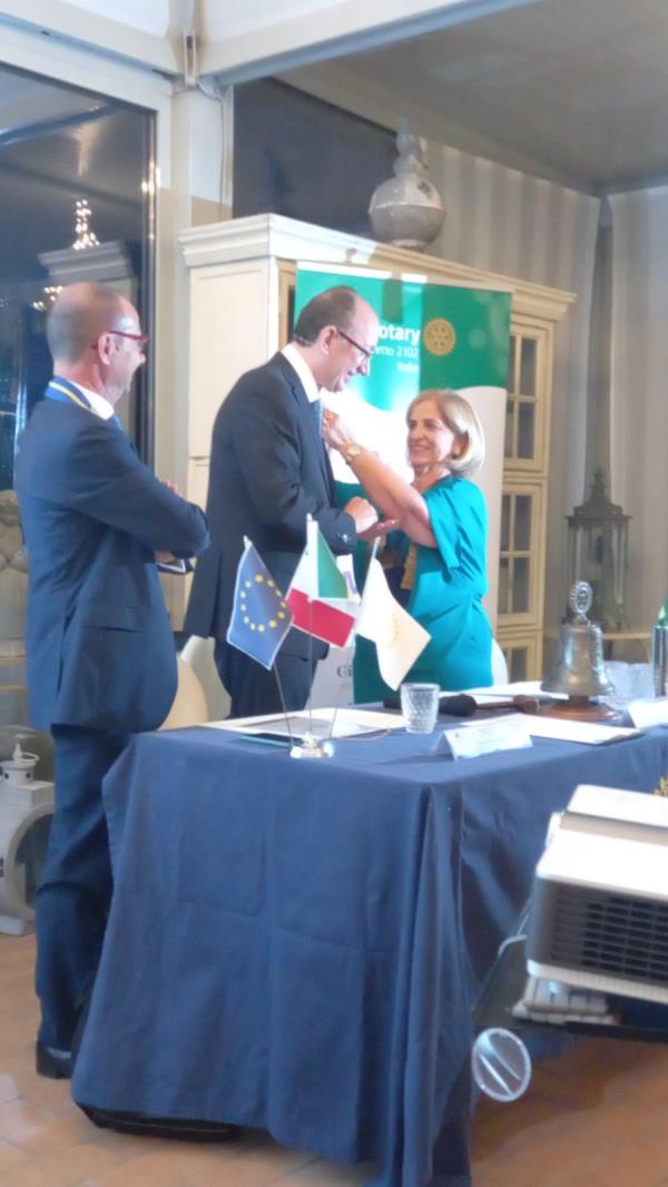 images Rotary Club Catanzaro, Francesca Ferraro è il nuovo presidente