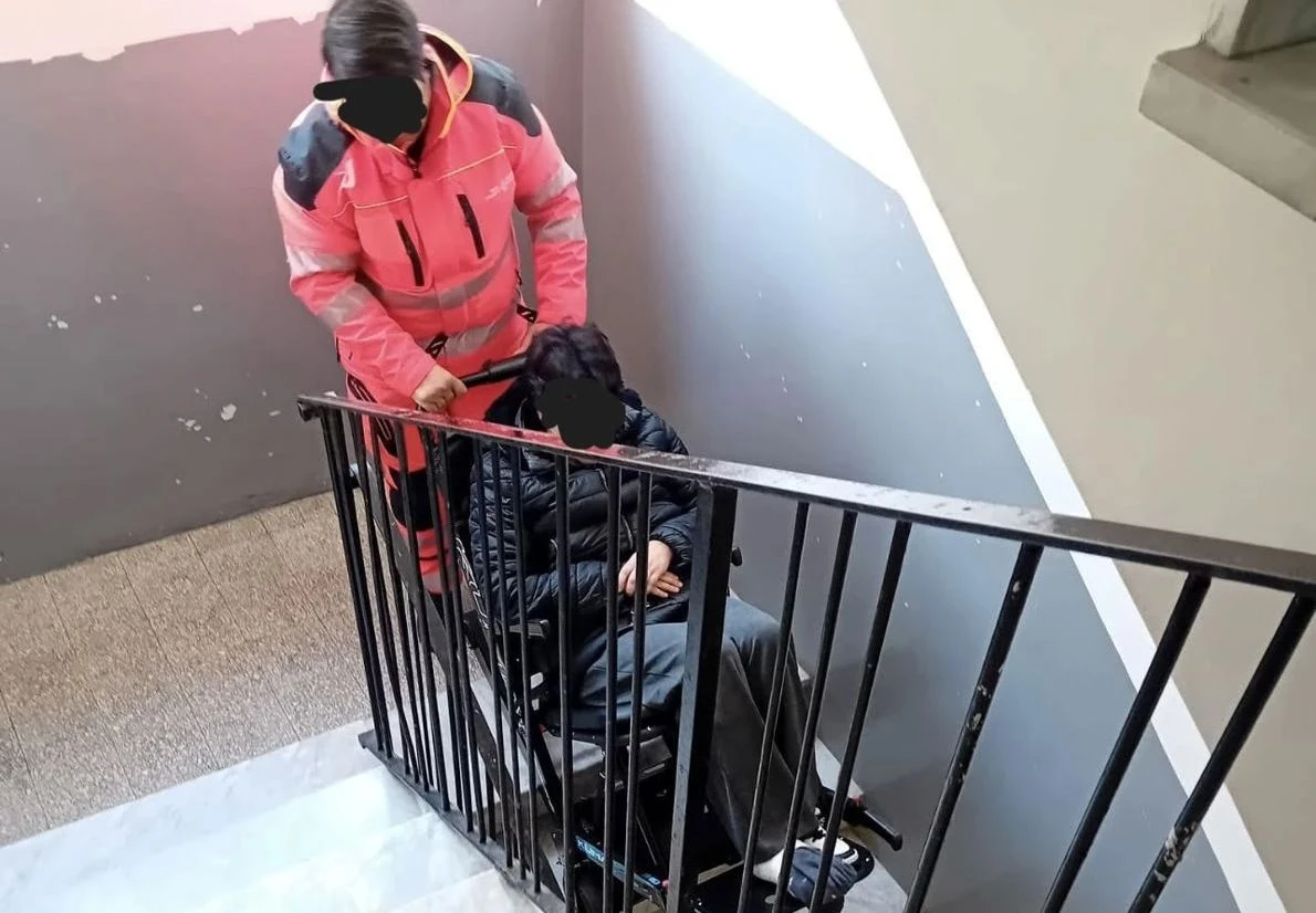 Alloggio popolare inaccessibile a Catanzaro: l'appello al Prefetto per due giovani disabili