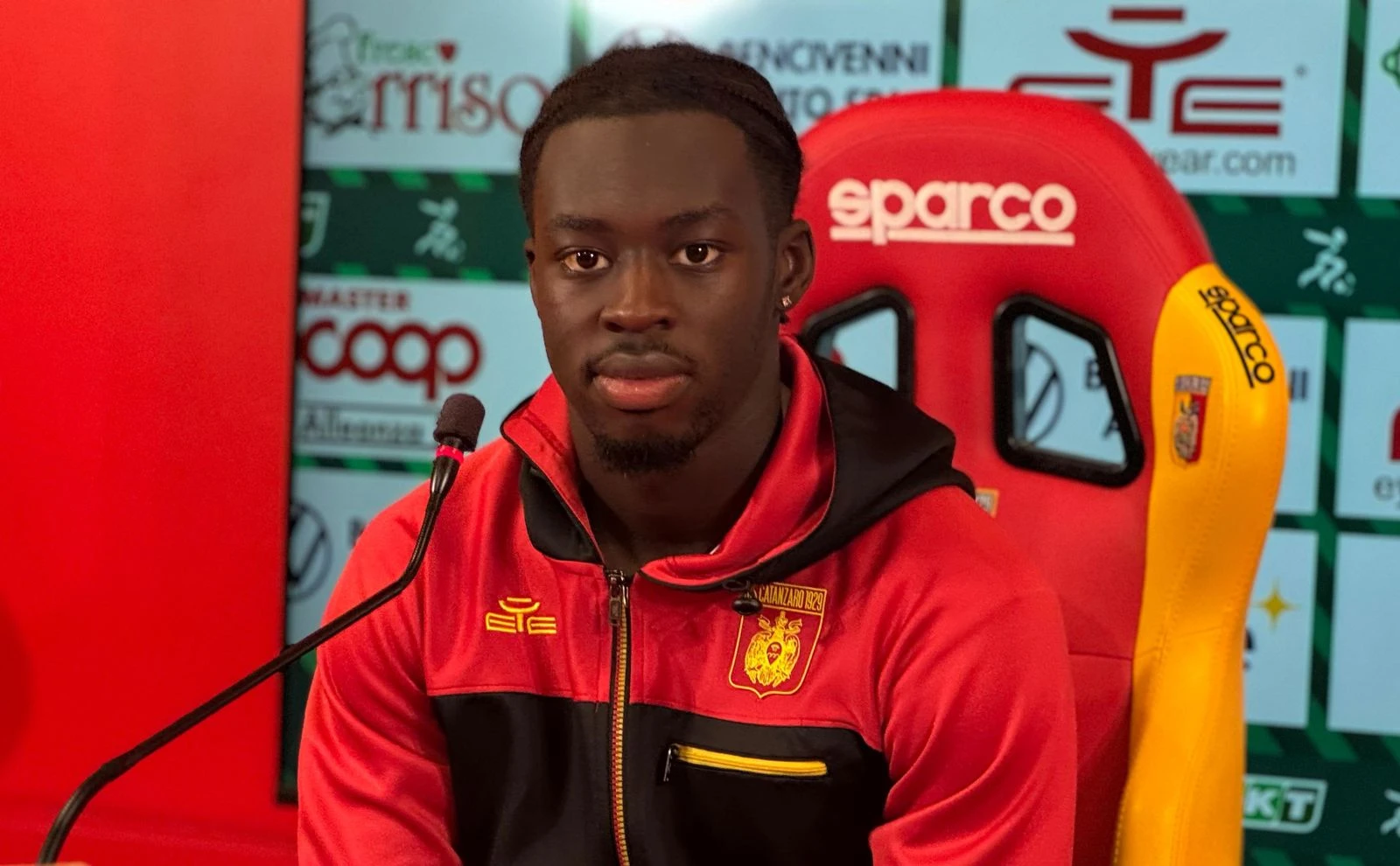 Catanzaro-Venezia 2-1, vittoria e nuovo slancio: Nuamah ritrova fiducia e indica la via