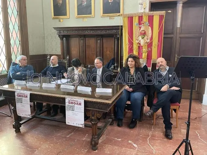 Giornata della memoria a Catanzaro, "Donne e Shoah": con i ragazzi del 'De Nobili' viaggio tra gli orrori images Giornata della memoria a Catanzaro, "Donne e Shoah": con i ragazzi del 'De Nobili' viaggio tra gli orrori