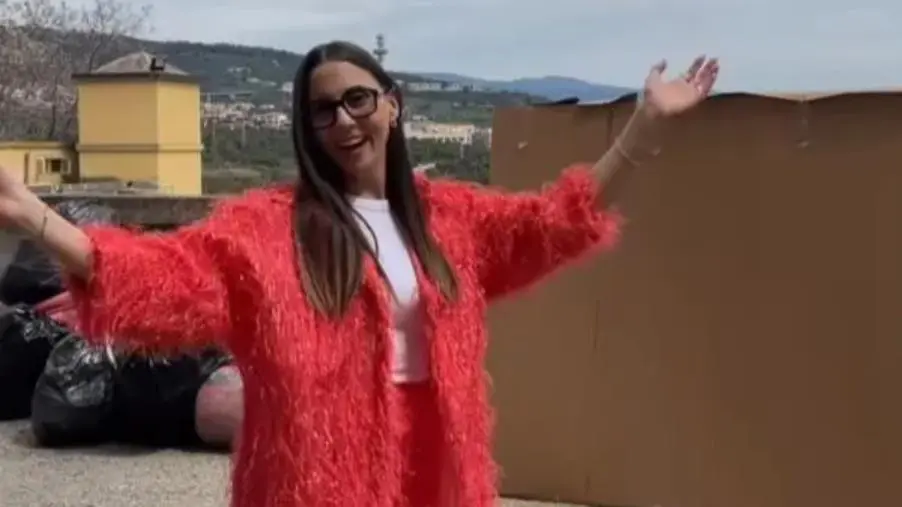 images Italia's Got Talent, Aurora Leone dopo lo "scivolone" sui social: prima si scusa, poi cancella il post