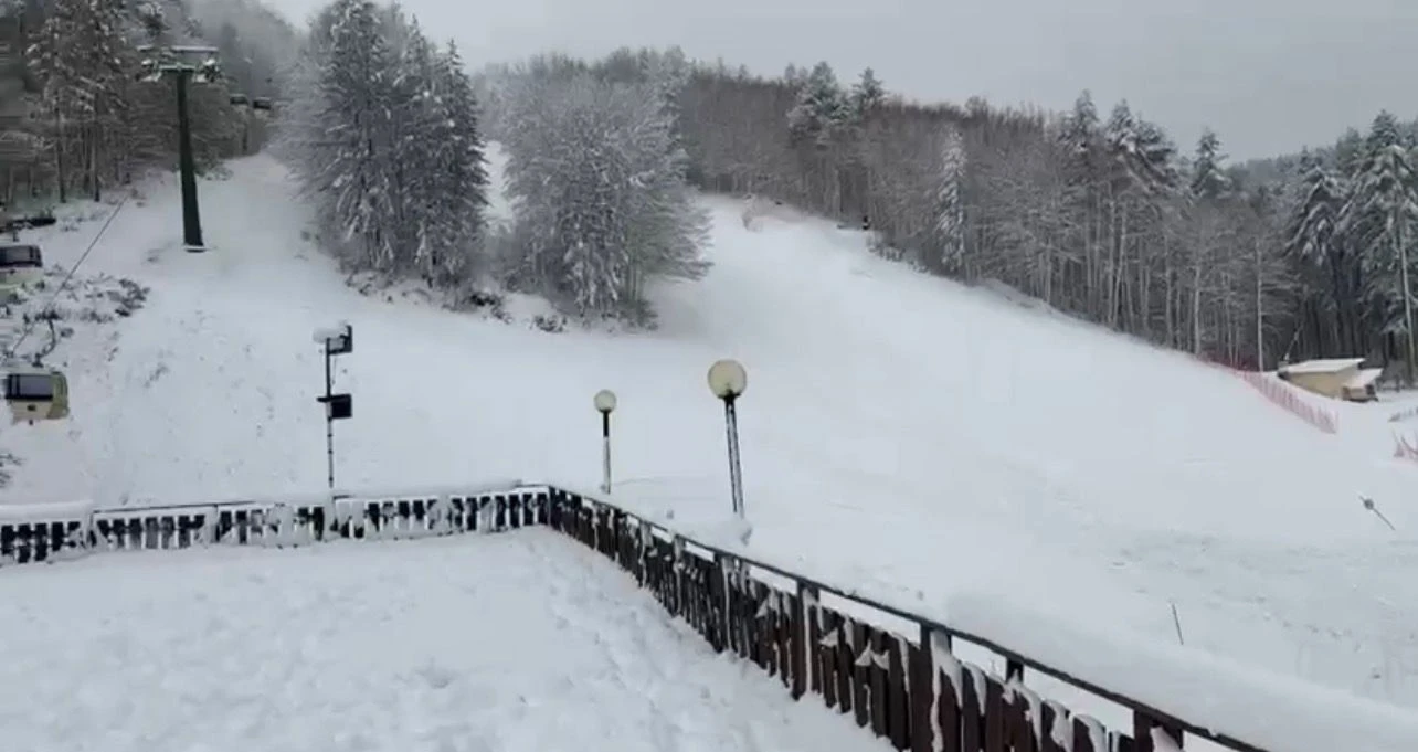 Neve a Camigliatello, Lorica e Palumbo: la Sila si prepara a un weekend da "tutto esaurito" (VIDEO)