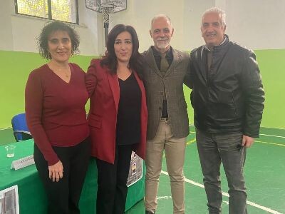 "Un sole che mai tramonta", al "Siciliani-De Nobili" di Catanzaro presentato il romanzo di Annamaria Frustaci images "Un sole che mai tramonta", al "Siciliani-De Nobili" di Catanzaro presentato il romanzo di Annamaria Frustaci