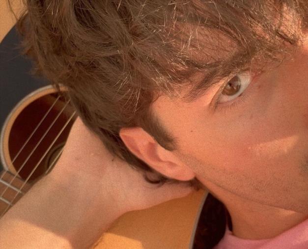 images "Botta di vita", il primo Ep di Andrea Lombardo: due brani che ingioiellano l'estate