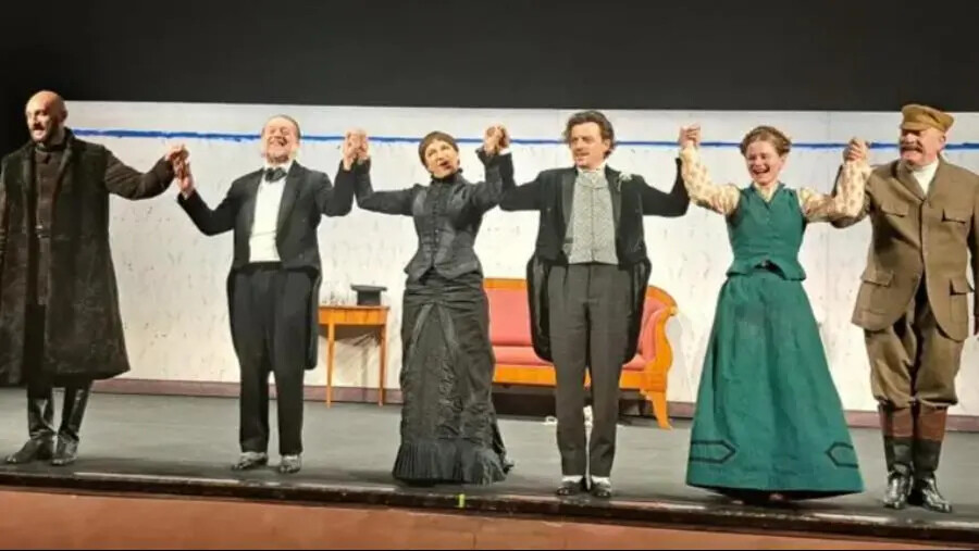 Maddalena Crippa incanta il pubblico del teatro del Grillo di Soverato con “Crisi di nervi” images Maddalena Crippa incanta il pubblico del teatro del Grillo di Soverato con “Crisi di nervi”