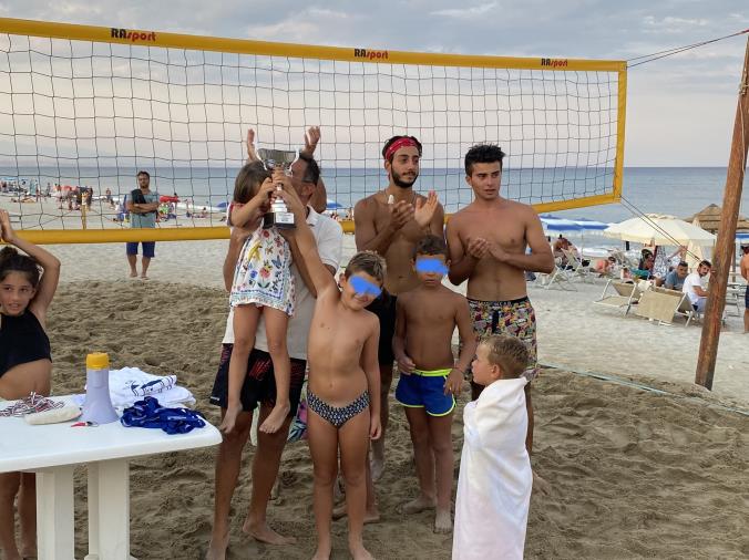 Davoli, torneo di beach volley al Chiringuito: “Roma” vince la sesta edizione images Davoli, torneo di beach volley al Chiringuito: “Roma” vince la sesta edizione