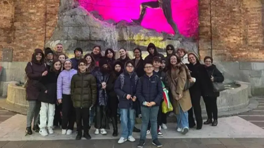 L’Istituto Don Milani a Catanzaro accoglie gli studenti Intercultura alla scoperta dell'Italia   images L’Istituto Don Milani a Catanzaro accoglie gli studenti Intercultura alla scoperta dell'Italia