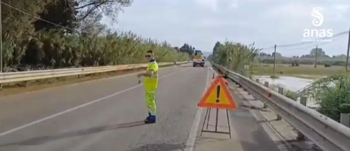 images Maltempo, a Lamezia riaperta al traffico la Ss 18 'Tirrena inferiore' (VIDEO)