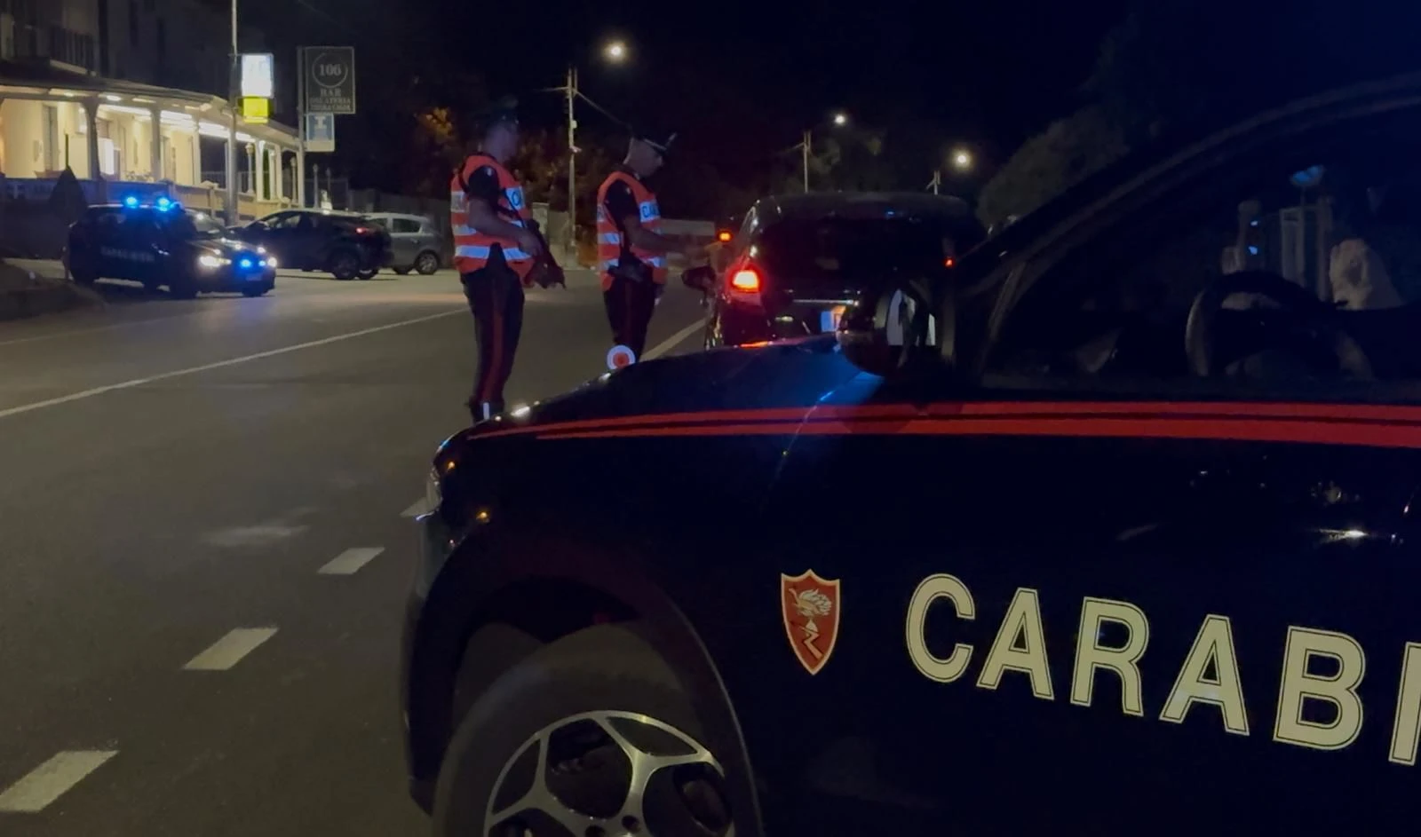 Manovre azzardate sulla SS106, una denuncia a Sellia Marina: guidava in stato di ebbrezza alcolica  