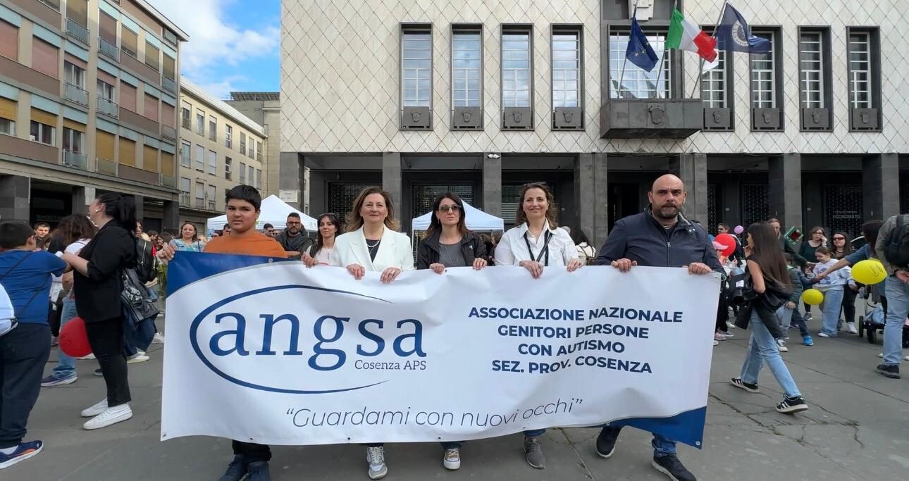 images "Guardami con nuovi occhi": a Cosenza l’autismo diventa voce collettiva