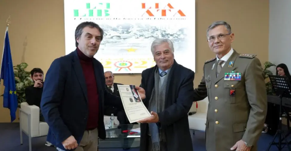 images Catanzaro, la Caserma “Pepe-Bettoja” ospita la presentazione del Calendario dell’Esercito  