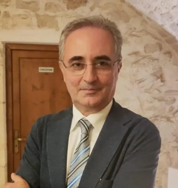 images Catanzaro punto di riferimento per la diagnosi e il trattamento del tumore del polmone