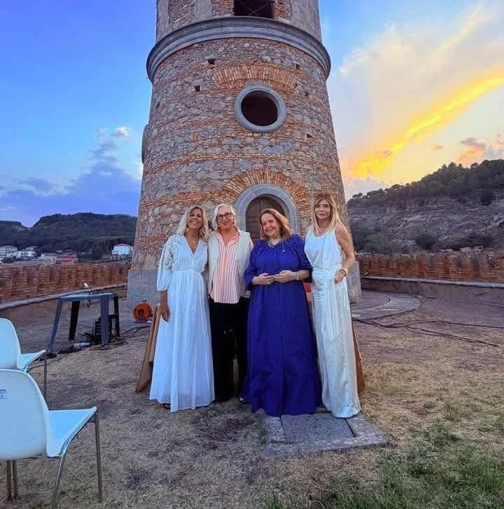 Premio letterario Caccuri alla scrittrice Maria Primerano con il suo ultimo libro “Metamorfosi“