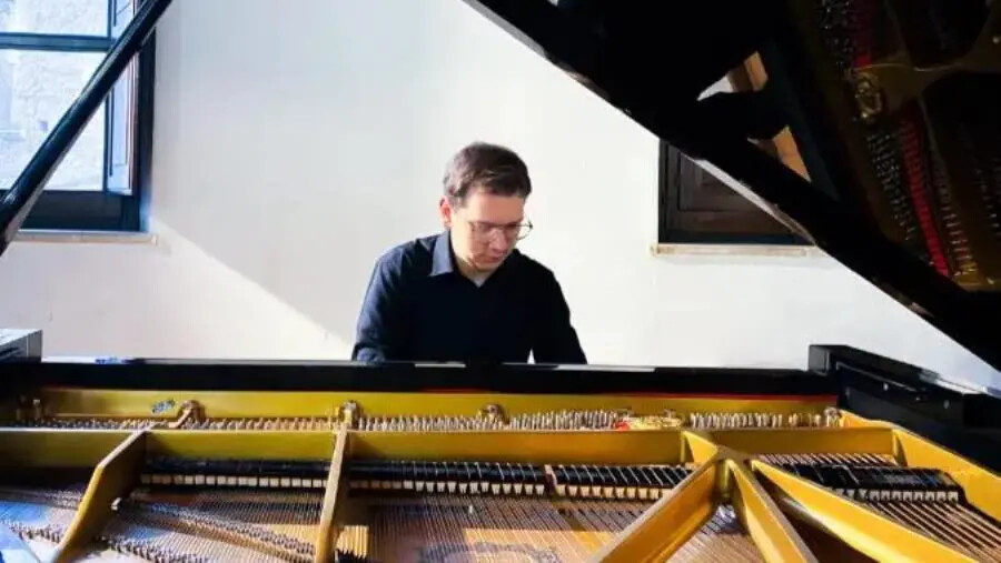 images Ama Calabria, sabato a Trebisacce Recital del pianista Andrea Artioli
