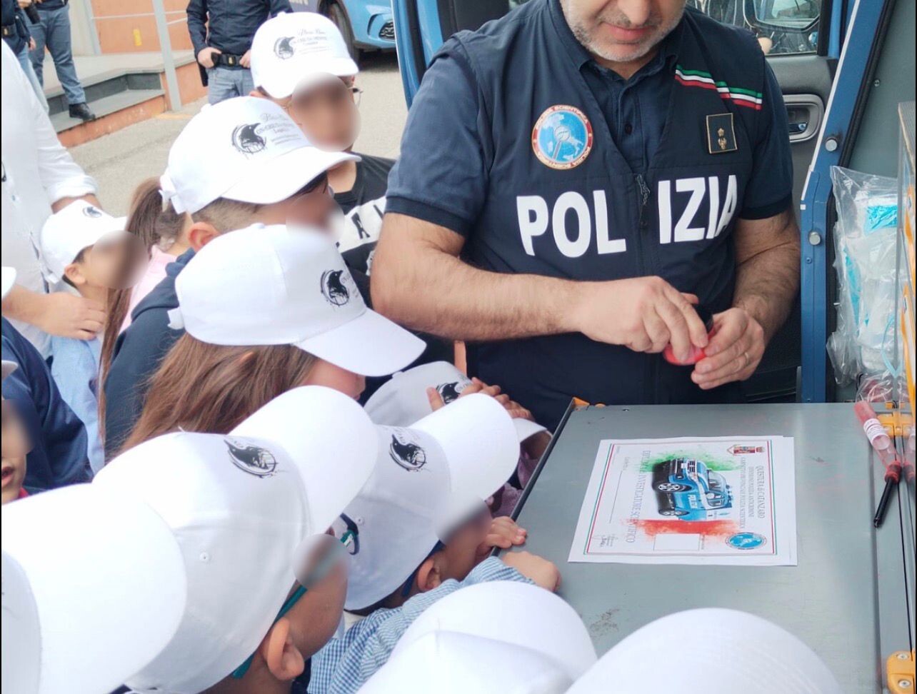 images Catanzaro, Progetto “Concretamente”: al Polifunzionale della Polizia l’evento conclusivo che educa alla legalità
