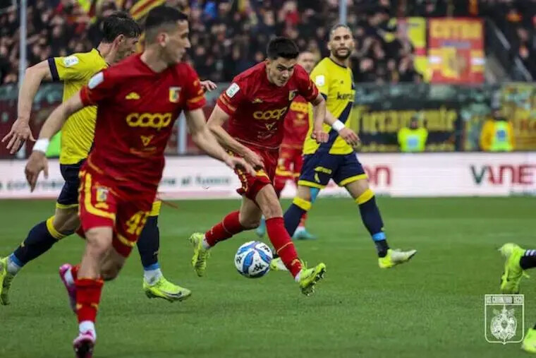 Serie BKT, Catanzaro e Bari in campo alle 15: le probabili formazioni images Serie BKT, Catanzaro e Bari in campo alle 15: le probabili formazioni