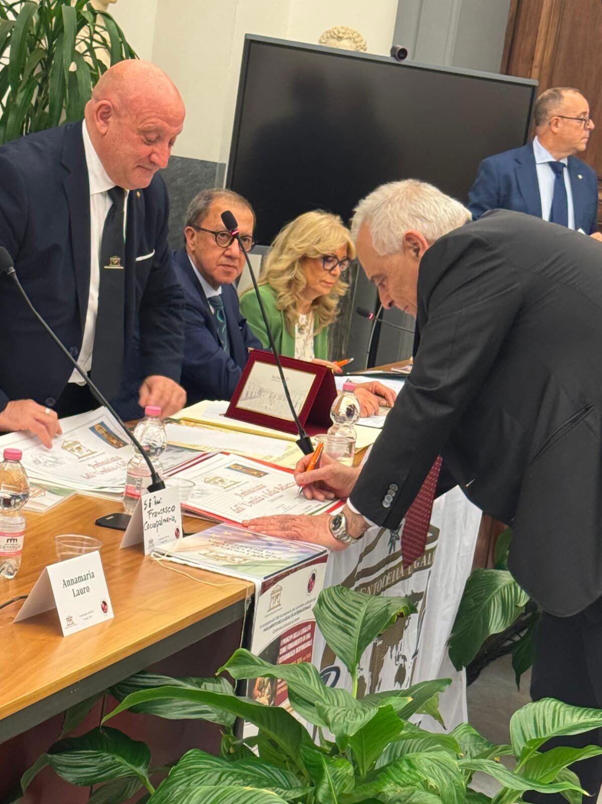 images Guardavalle, il sindaco a Roma per  la firma del Protocollo con il Parlamento della Legalità Internazionale