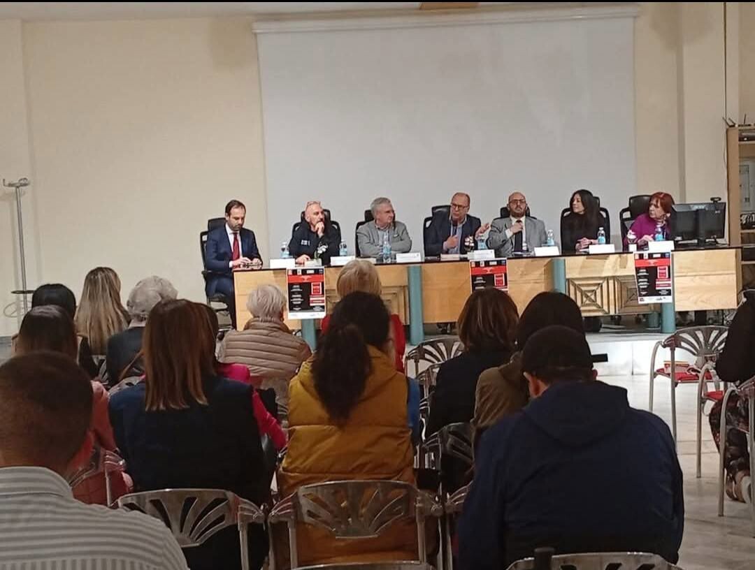 images Memoria, legalità e riscatto: a Rende si chiude la rassegna “caLIBRIsi” con il coraggio di “Inferi”