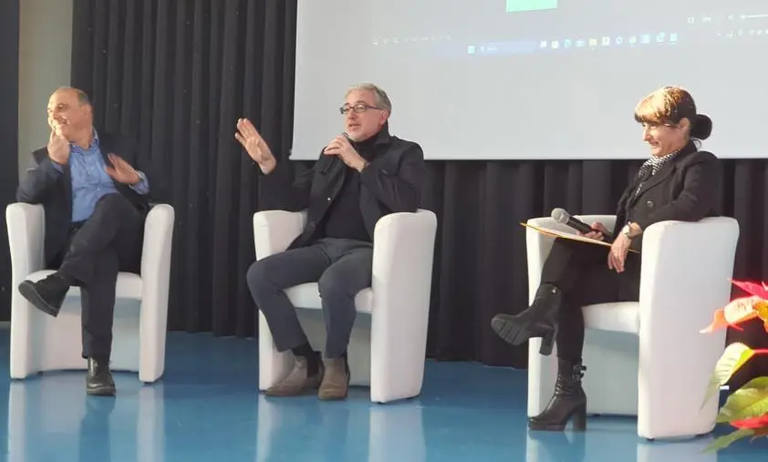images Torre di Ruggiero, l’IA come alleata dei docenti per una scuola più efficace