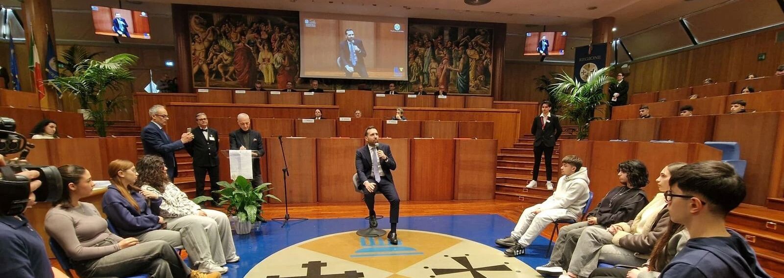 images Maturità 2026, gli auguri del presidente del Consiglio regionale Salvatore Cirillo agli studenti calabresi