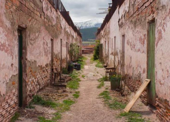Spopolamento e rassegnazione: “La lenta scomparsa della Calabria” images Spopolamento e rassegnazione: “La lenta scomparsa della Calabria”