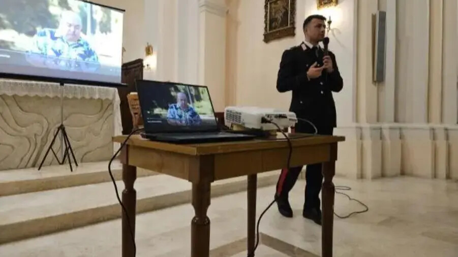 images Truffe agli anziani, a Tiriolo e Squillace i consigli dell'Arma su come difendersi 