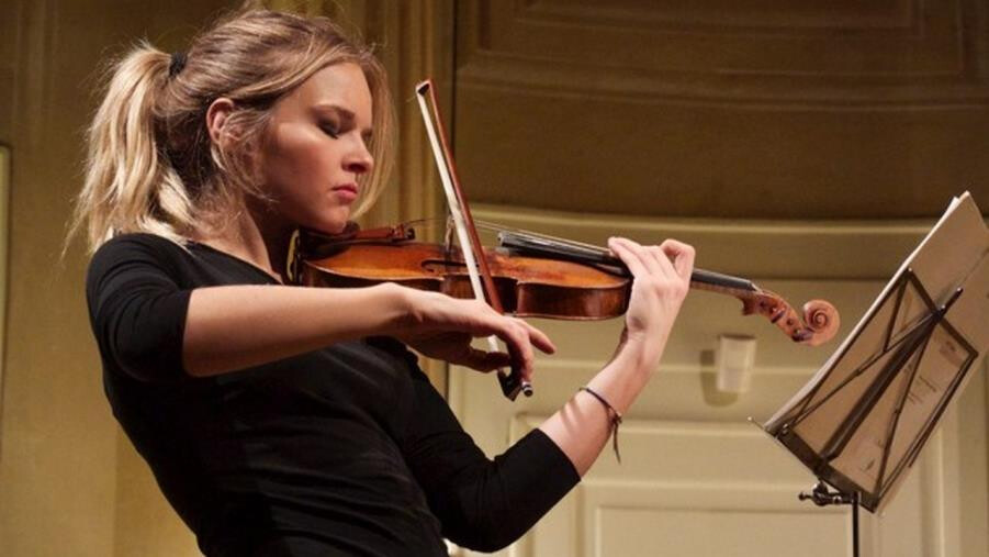 Conservatorio di Vibo Valentia, la Masterclass di perfezionamento dedicata al violino di Laura Marzadori images Conservatorio di Vibo Valentia, la Masterclass di perfezionamento dedicata al violino di Laura Marzadori