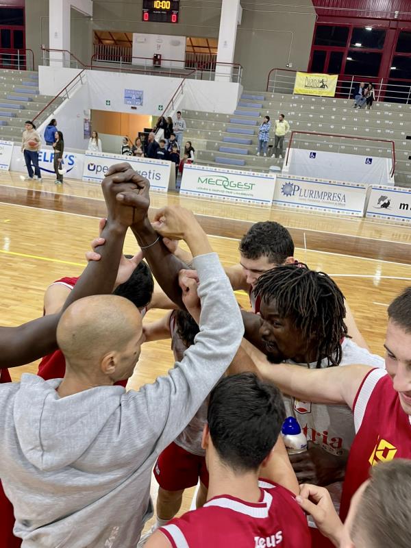 images Basket Academy Catanzaro sbanca Gela 
