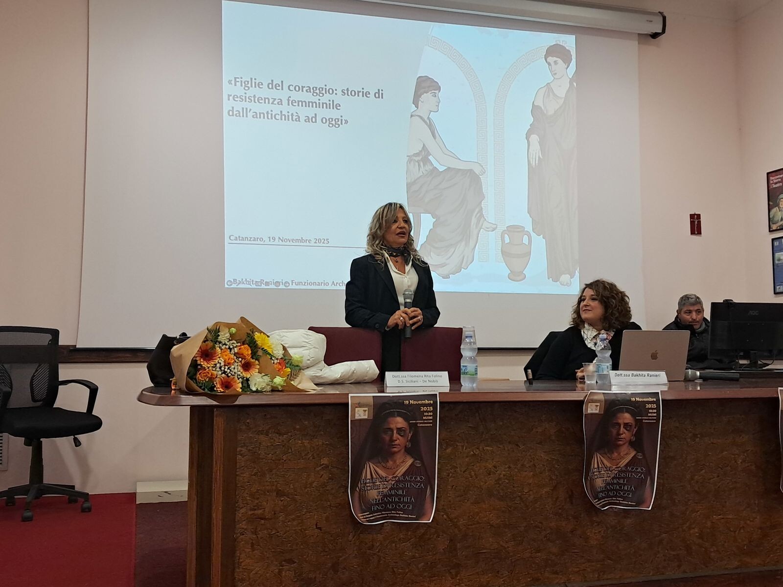 images Catanzaro, al Polo “Siciliani-De Nobili” prima iniziativa  per il 25 novembre