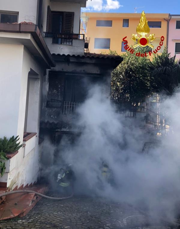 images Guardavalle. Incendio in un’abitazione: in salvo i proprietari 