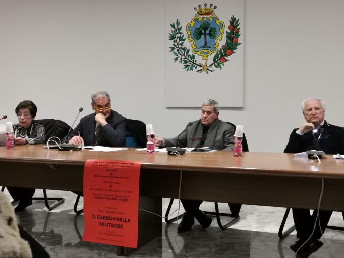 Soverato, presentato il quaderno "Il Silenzio della solitudine" di Antonio Nania images Soverato, presentato il quaderno "Il Silenzio della solitudine" di Antonio Nania