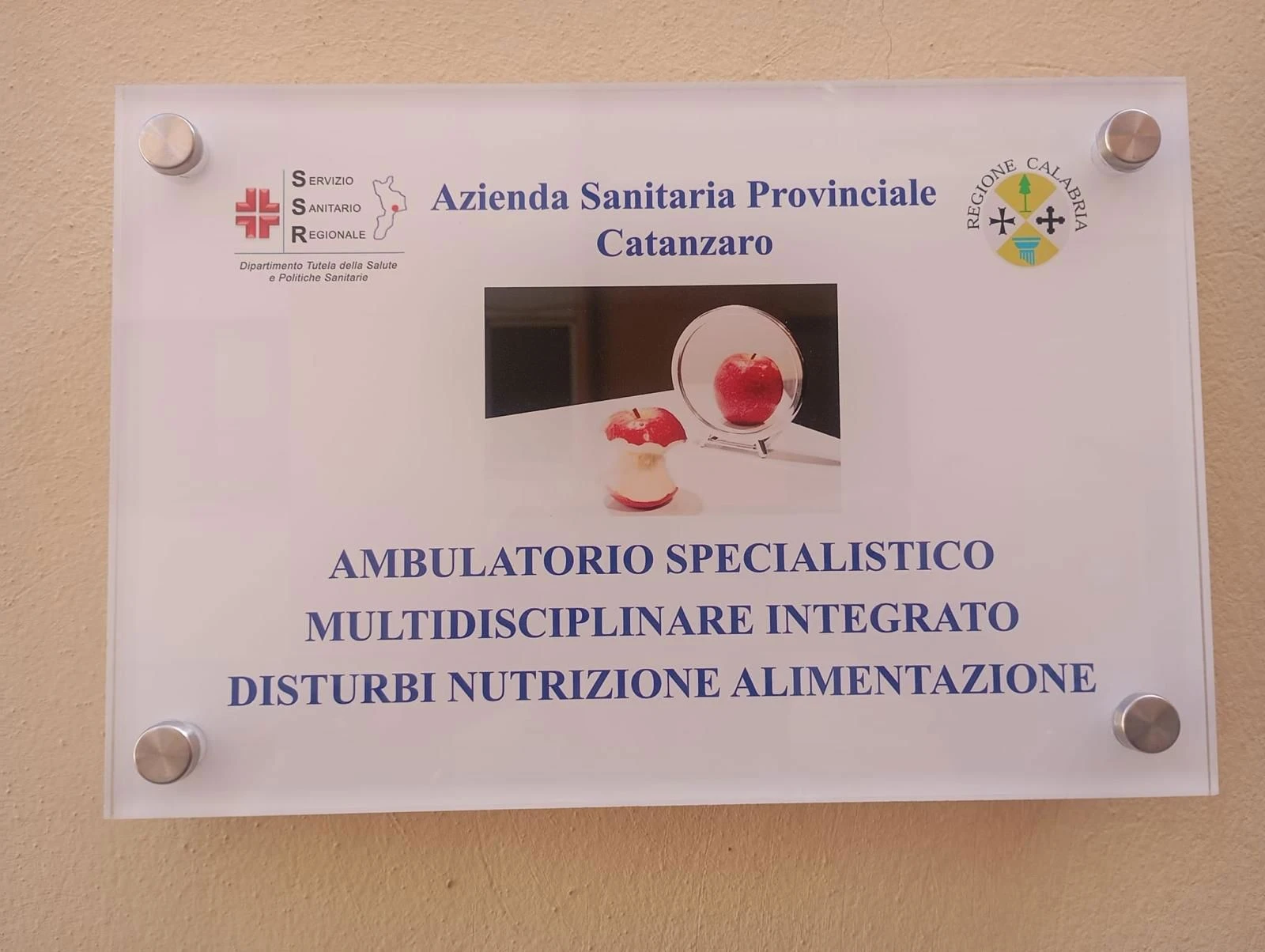 Catanzaro, l'Ambulatorio DNA di Via Sirleto riprende le attività a pieno regime