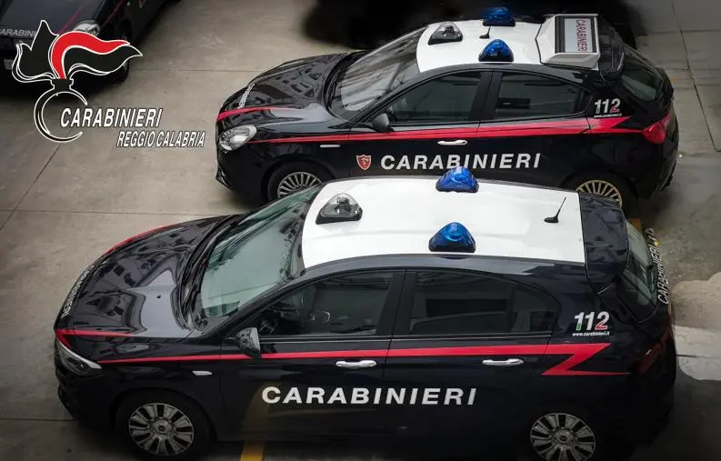 images Reggio Calabria, scoperto un deposito di auto rubate nel quartiere Arghillà