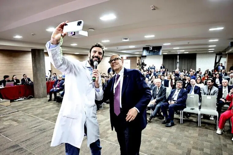 images Più 'social' e innovativo, il farmacista oggi è un 'samurai': il convegno annuale di Federfarma Catanzaro
