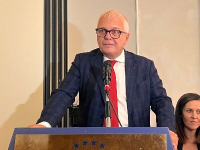 images Salari, quelli calabresi tra i più poveri d’Italia. Trotta: “Diamo dignità ai lavoratori con salario minimo”