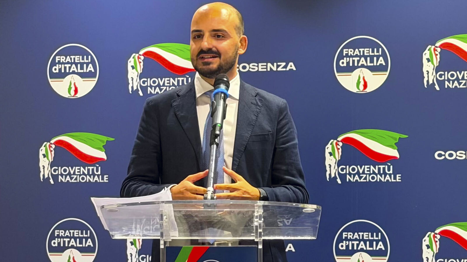 Morte di Antonio Perrotta, Caruso (FdI): “Profondo dolore, la violenza non può trovare spazio” images Morte di Antonio Perrotta, Caruso (FdI): “Profondo dolore, la violenza non può trovare spazio”