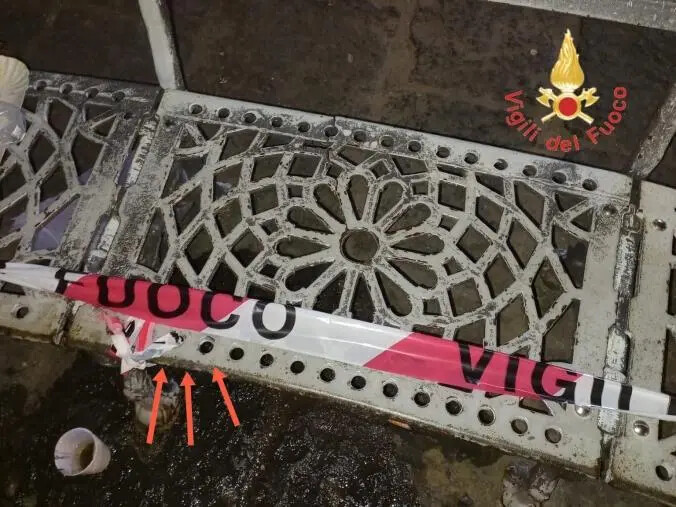 Lamezia, bimba resta con il dito incastrato in una grata: soccorsa dai vigili del fuoco images Lamezia, bimba resta con il dito incastrato in una grata: soccorsa dai vigili del fuoco