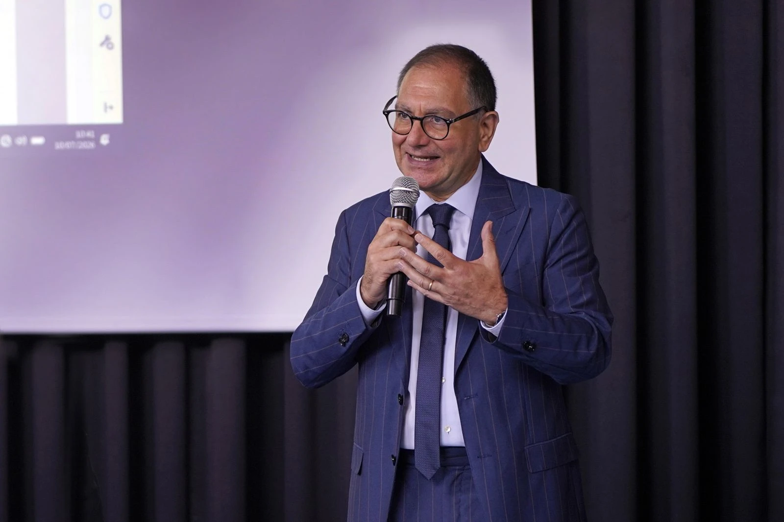 AI Act, dal 2 agosto scattano controlli: “L’intelligenza artificiale non può più restare in una zona grigia”